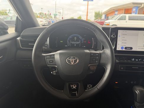 Used 2025 Toyota Camry SE w/ Multimedia Upgrade Package AWD/4WD image 11