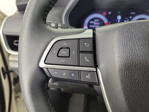 Used 2024 Toyota Grand Highlander XLE image 22