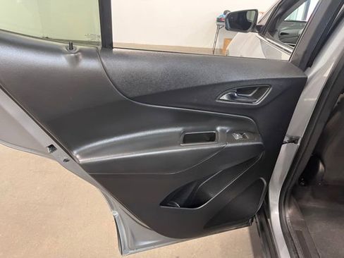 Used 2024 Chevrolet Equinox LT image 20