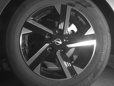 Used 2025 Nissan Sentra SV image 14