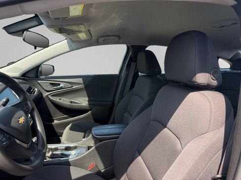Used 2025 Chevrolet Malibu LT FWD image 9
