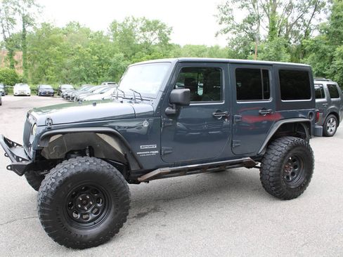 Used 2018 Jeep Wrangler Unlimited Sport S AWD/4WD image 13