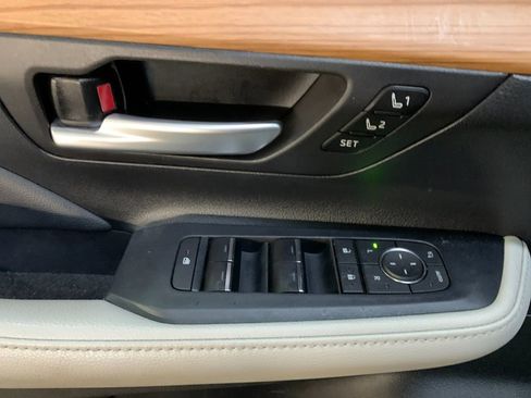 Used 2024 Toyota Grand Highlander Limited image 12