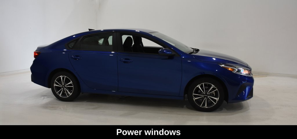 Used 2024 Kia Forte LXS FWD image 3
