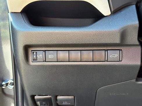 Used 2024 Toyota RAV4 XLE Premium image 30