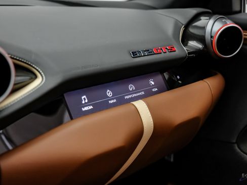 Used 2022 Ferrari 812 GTS RWD image 89