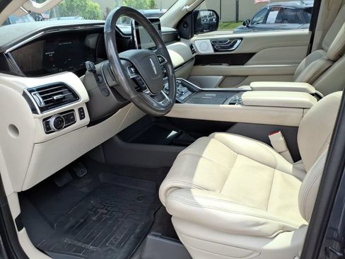 Used 2021 Lincoln Navigator Reserve w/ Luxury Package AWD/4WD image 10