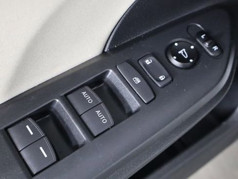 Used 2019 Honda Civic EX image 18