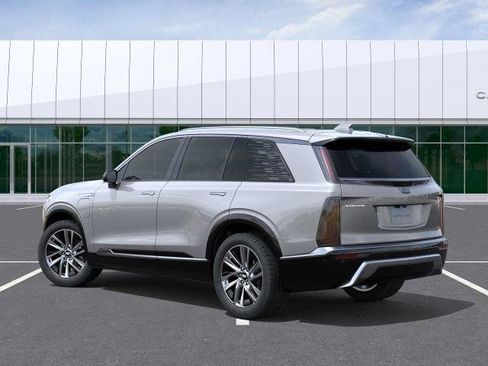 New 2026 Cadillac Vistiq Luxury w/ LPO, Floor Liner Package AWD/4WD image 27