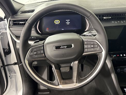 New 2026 Jeep Grand Cherokee Limited Reserve image 16