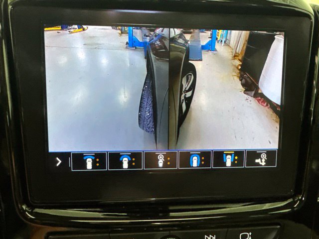 Used 2020 Chevrolet Traverse LT w/ LT Premium Package FWD image 46