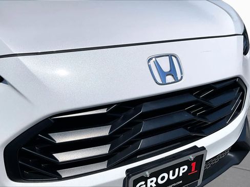 Used 2024 Honda HR-V Sport image 29