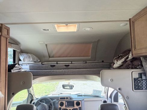 Used 2019 Ford E-450 and Econoline 450 Super Duty w/ Motorhome Prep Package RWD image 14
