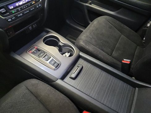 Used 2021 Honda Pilot EX image 26