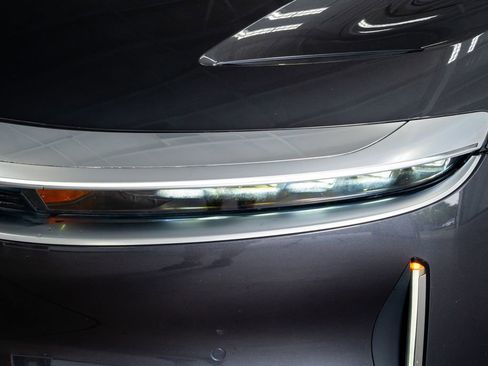 Used 2024 Lucid Air Touring image 12