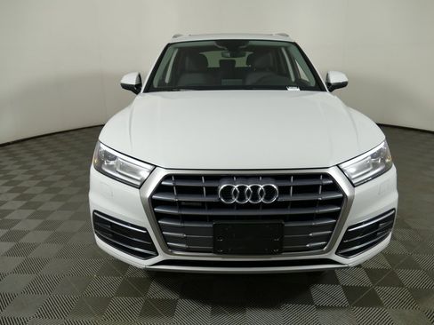 Used 2019 Audi Q5 2.0T Premium w/ Convenience Package image 8