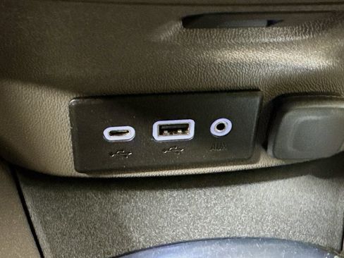 Used 2023 Chevrolet Malibu LT FWD image 17