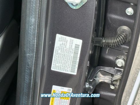 Certified 2025 Honda Pilot EX-L image 22
