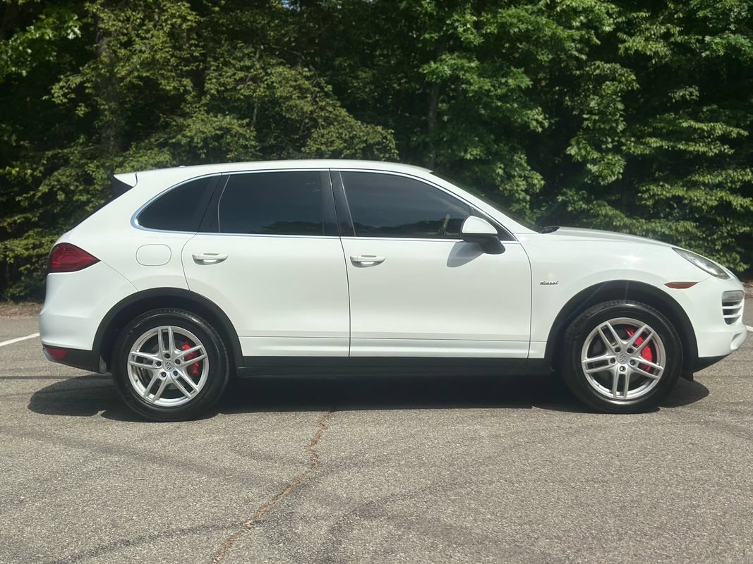 Used 2013 Porsche Cayenne Diesel AWD/4WD image 9
