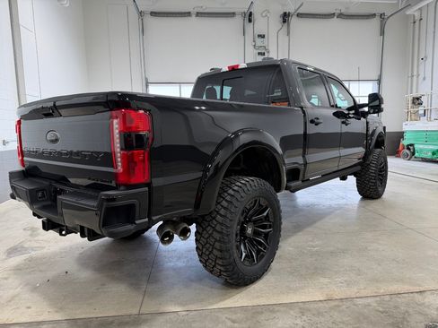 New 2026 Ford F250 Lariat w/ Black Appearance Package AWD/4WD image 6