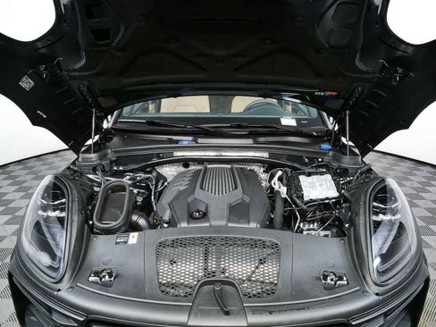 New 2026 Porsche Macan Turbo AWD/4WD image 34