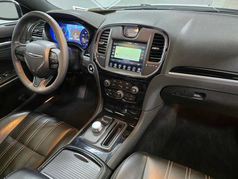 Used 2023 Chrysler 300 S RWD image 10