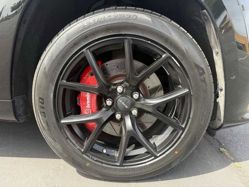 Used 2018 Jeep Grand Cherokee SRT AWD/4WD image 9