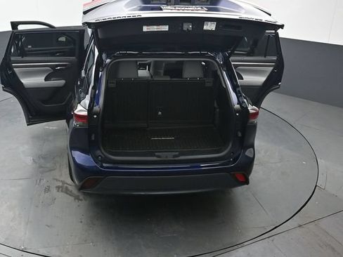 Certified 2024 Toyota Highlander Limited AWD/4WD image 53