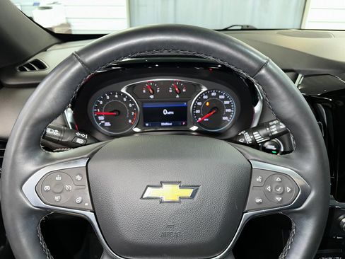 Certified 2023 Chevrolet Traverse LT w/ LT Premium Package image 9