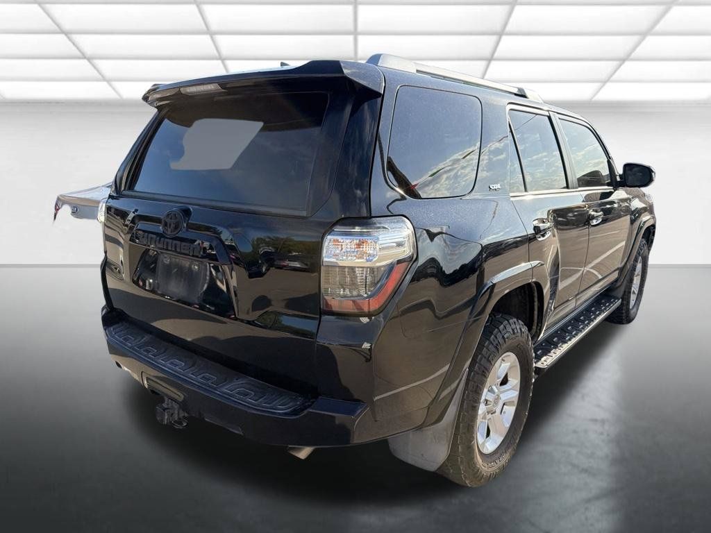 Used 2016 Toyota 4Runner SR5 AWD/4WD image 2