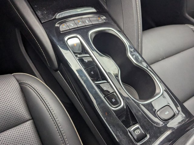 Used 2023 Buick Envision Essence AWD/4WD image 23