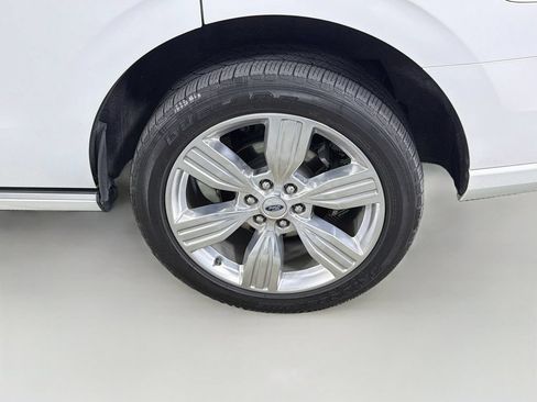 Used 2023 Ford Expedition Platinum RWD image 36