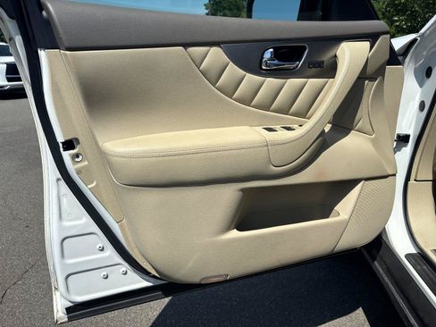 Used 2013 INFINITI FX37 AWD w/ Premium Pkg image 13