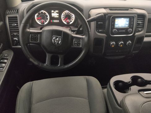 Used 2014 RAM 1500 Express RWD image 22