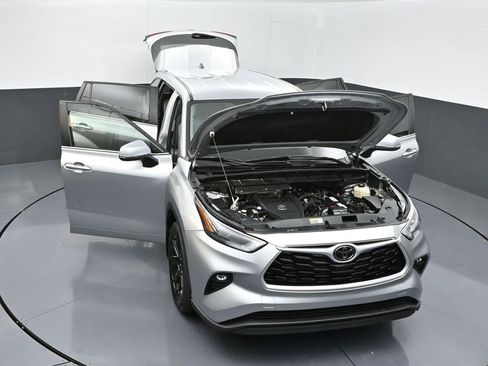 Certified 2023 Toyota Highlander LE image 48