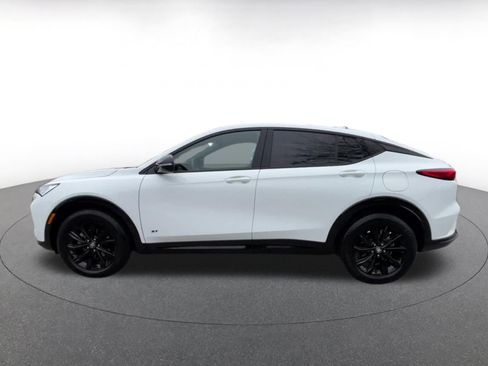 Used 2025 Buick Envista Sport Touring image 9