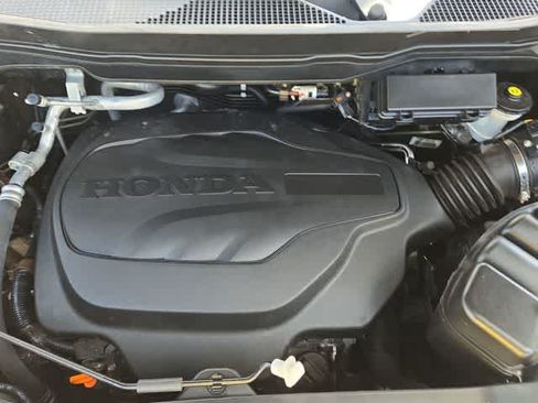 Used 2021 Honda Pilot Elite image 14