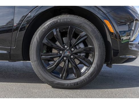 Used 2024 Buick Envista Sport Touring w/ Convenience I Package image 9