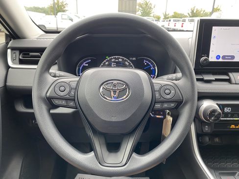 Used 2025 Toyota RAV4 LE image 18