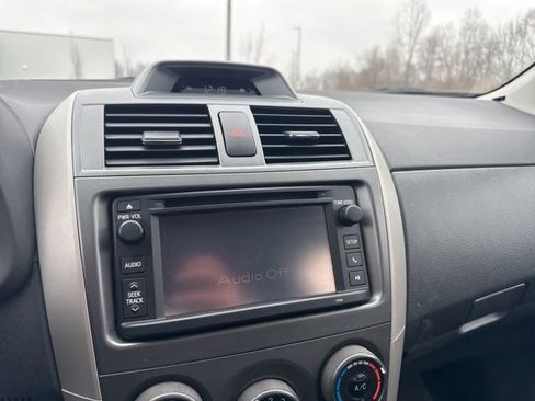 Used 2013 Toyota Corolla S image 13