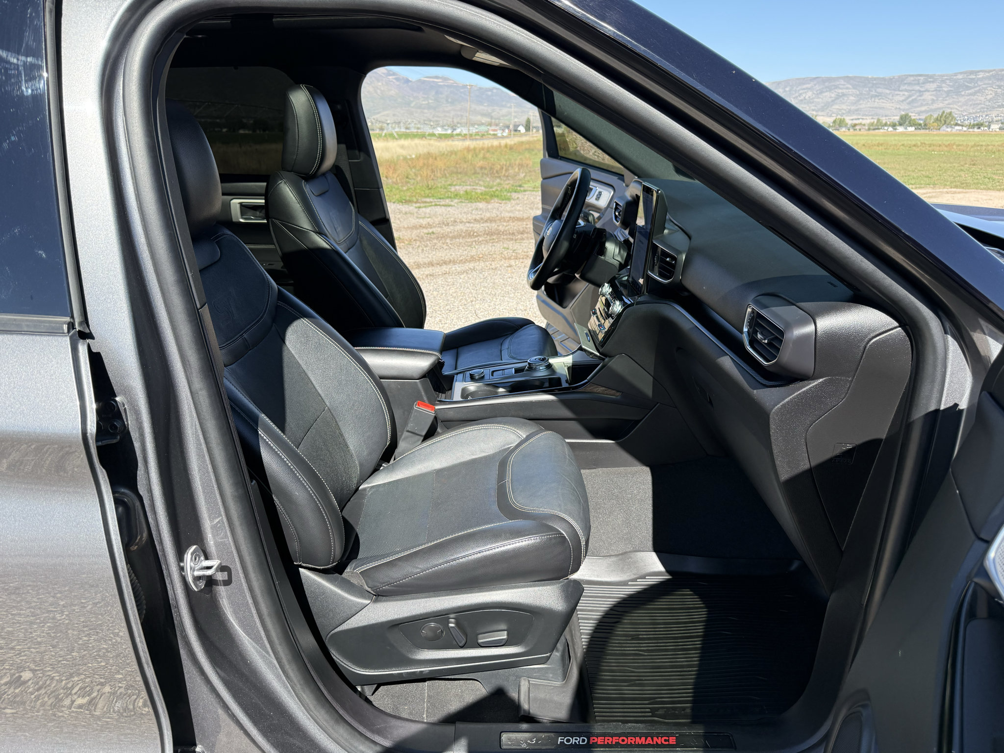 Used 2023 Ford Explorer ST w/ Equipment Group 401A AWD/4WD image 38