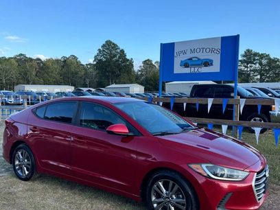 Used 2017 Hyundai Elantra Limited w/ Limited Tech Package 04