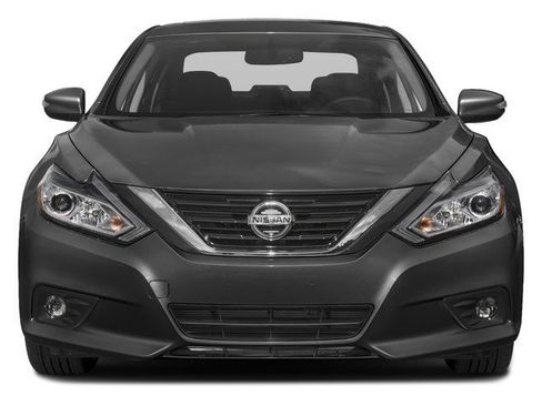 Used 2017 Nissan Altima 2.5 SL w/ Moonroof Package FWD image 7
