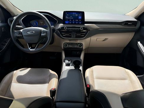 Used 2020 Ford Escape Titanium w/ Titanium Premium Package 2.0 image 14