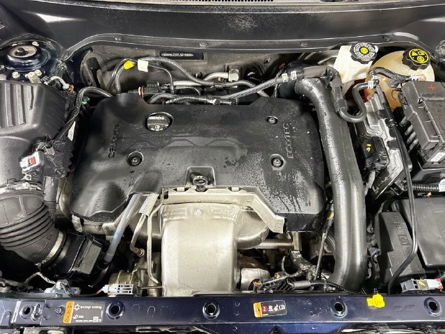Used 2020 Chevrolet Equinox LT w/ LPO, Chrome Package FWD image 38