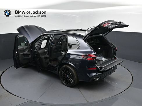 New 2026 BMW X5 sDrive40i w/ M Sport Package RWD image 2