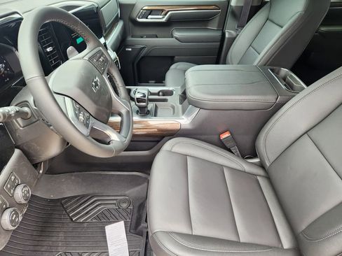New 2026 Chevrolet Silverado 1500 LT Trail Boss w/ LT Trail Boss Premium Package AWD/4WD image 9