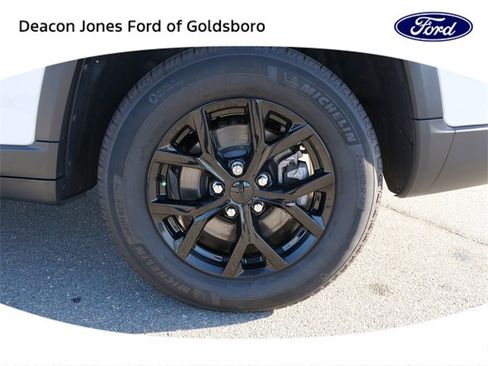 Used 2024 Jeep Grand Cherokee L Altitude image 12