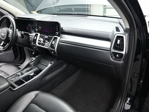 Used 2023 Kia Sorento S FWD image 22