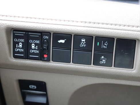 Used 2018 Honda Odyssey EX-L image 21